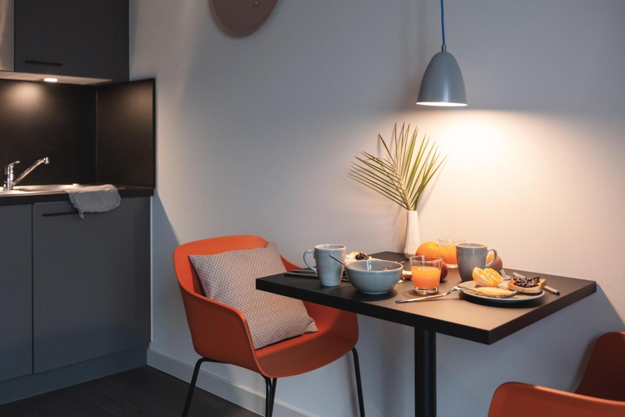 Candlewood Suites Berlin Charlottenburg By Ihg ภายนอก รูปภาพ